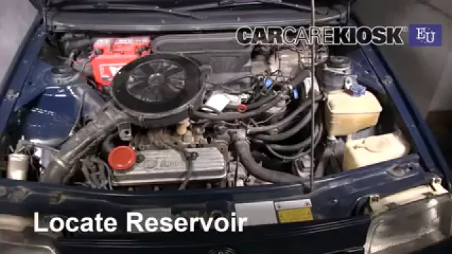 1997 Skoda Felicia LXi 1.3L 4 Cyl. Líquido limpiaparabrisas Agregar líquido